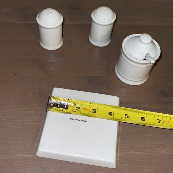 Elica Home Trends White Ceramic Salt, Pepper, and Sugar / Honey Set - Picture 4 of 5